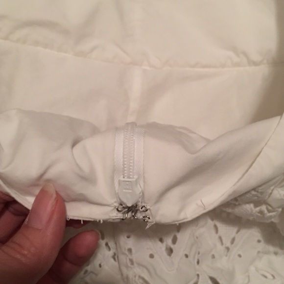 EUC Banana Republic White Eyelet Ruffle Skirt Sz 0 - Picture 5 of 8